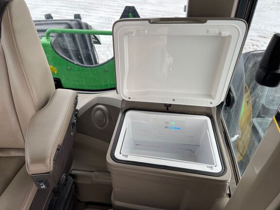 2024 John Deere 9R 590 Tractor 4WD