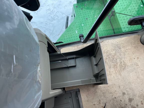 2024 John Deere 9R 590 Tractor 4WD