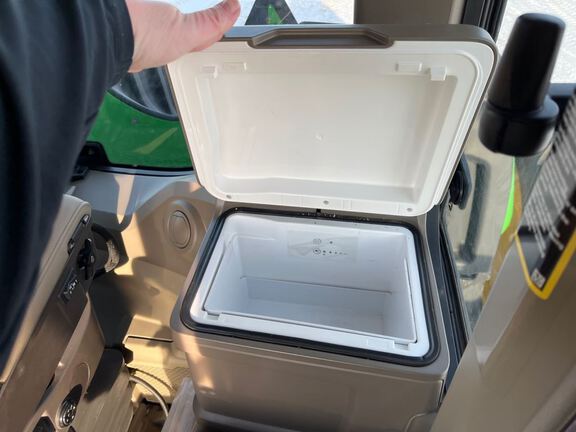 2025 John Deere 9R 540 Tractor 4WD