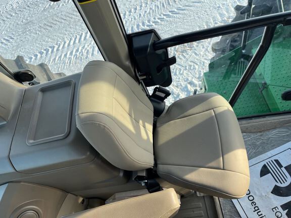 2025 John Deere 9R 540 Tractor 4WD