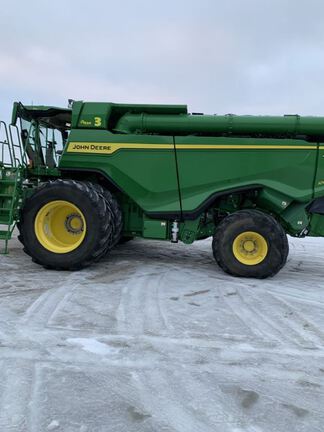 2023 John Deere X9 1000 Combine