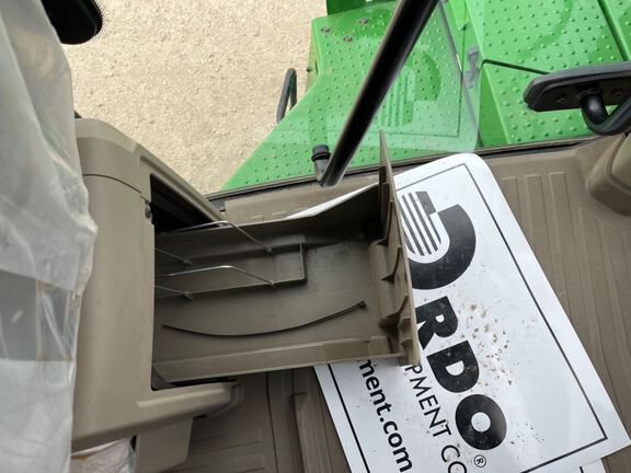 2024 John Deere 9RX 640 Tractor Rubber Track