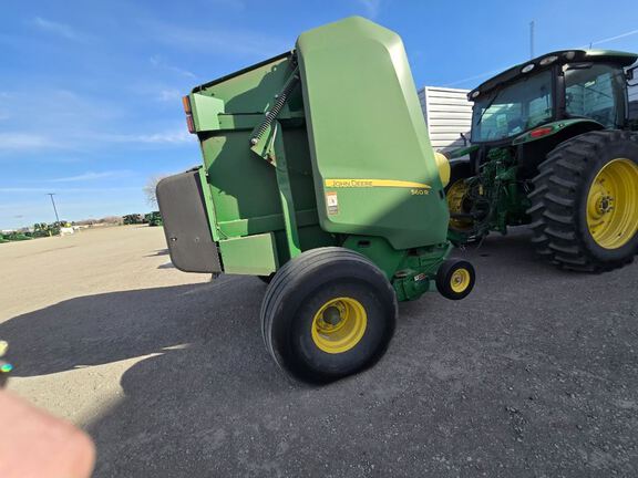 2018 John Deere 560R Baler/Round
