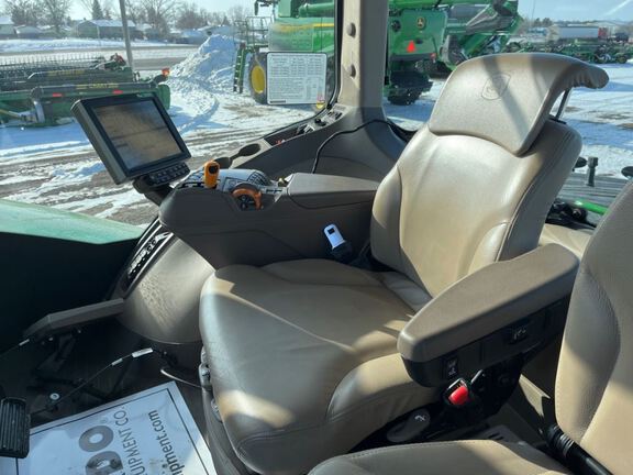 2020 John Deere 9520RX Tractor Rubber Track