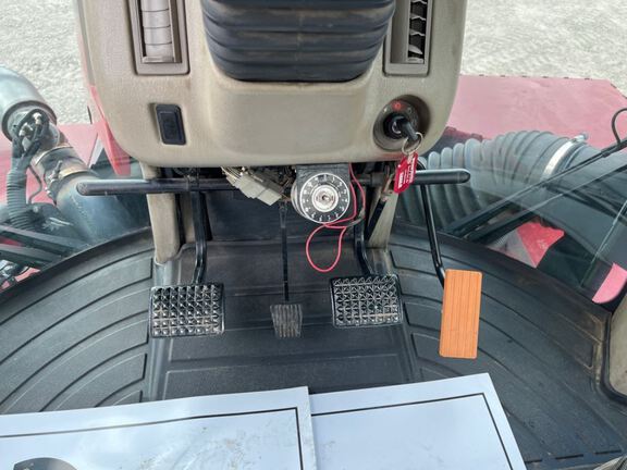 2011 Case QUADTRAC 600 Tractor Rubber Track