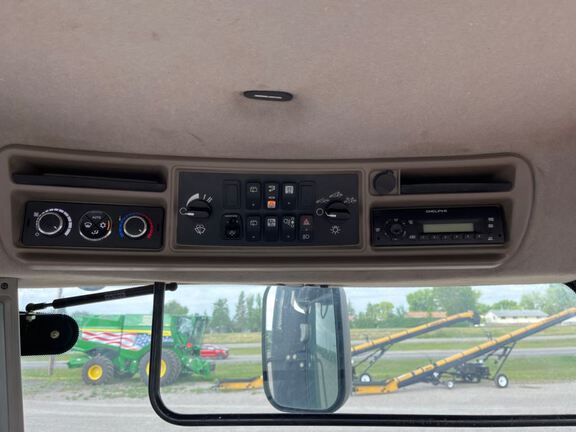 2011 Case QUADTRAC 600 Tractor Rubber Track