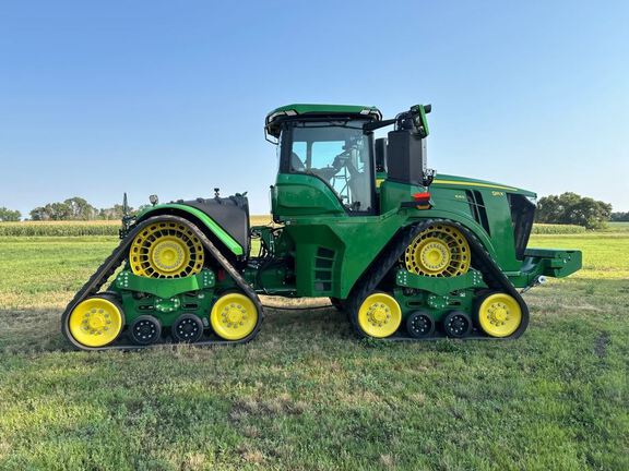 2024 John Deere 9RX 640 Tractor Rubber Track