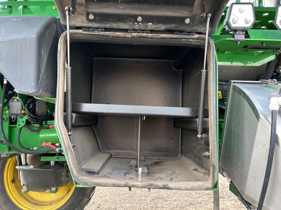 2025 John Deere 412R Sprayer/High Clearance