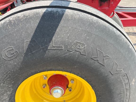 2022 Bourgault 3720-50/9650 Air Seeder