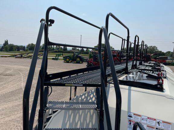 2022 Bourgault 3720-50/9650 Air Seeder