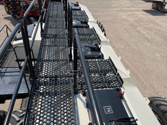 2022 Bourgault 3720-50/9650 Air Seeder