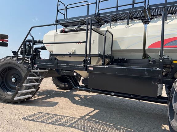 2022 Bourgault 3720-50/9650 Air Seeder