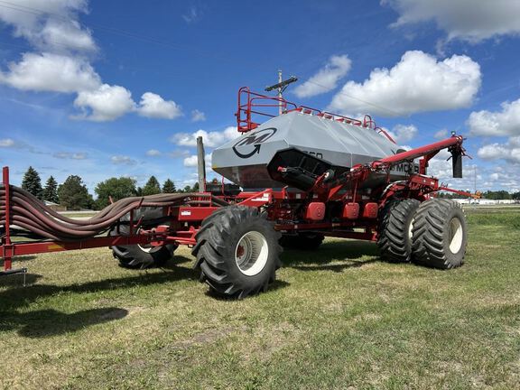 2019 Morris RAZR Air Seeder