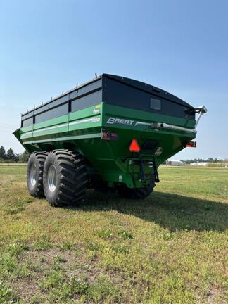 2024 Brent 1598 Grain Cart