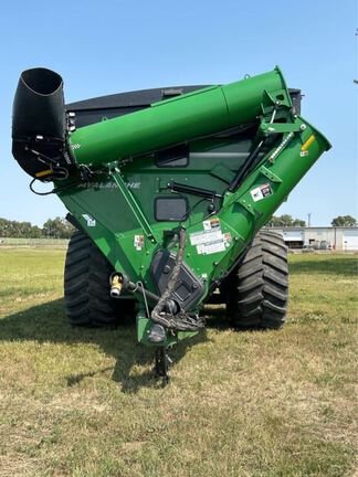 2024 Brent 1598 Grain Cart