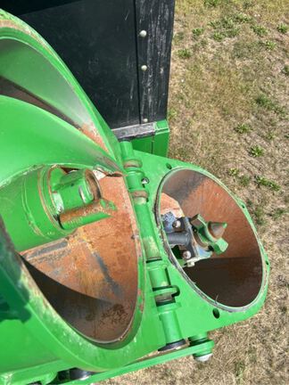 2024 Brent 1598 Grain Cart