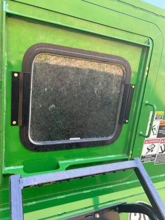2024 Brent 1598 Grain Cart