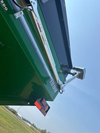 2024 Brent 1598 Grain Cart