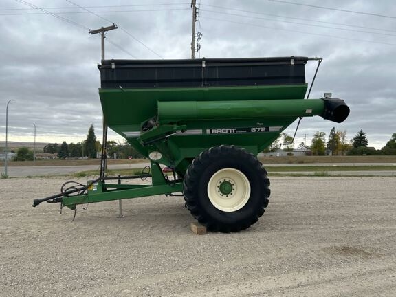 2001 Brent 672 Grain Cart