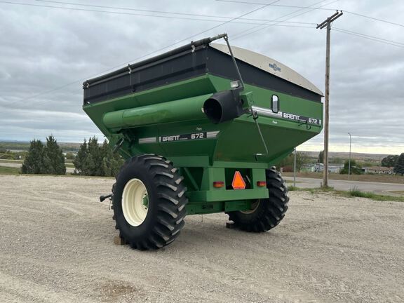 2001 Brent 672 Grain Cart