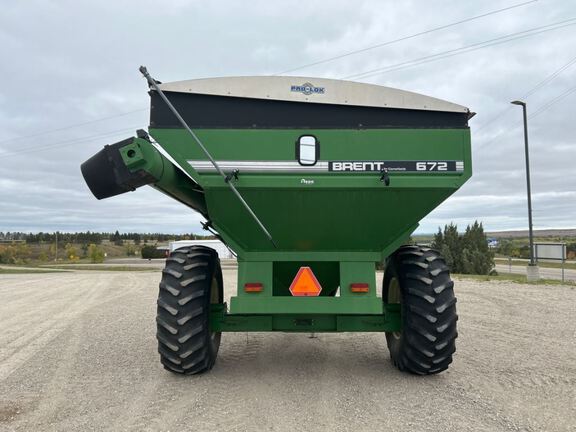 2001 Brent 672 Grain Cart