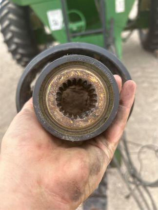 2001 Brent 672 Grain Cart