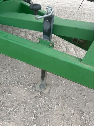 2001 Brent 672 Grain Cart