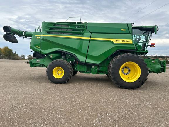 2024 John Deere X9 1000 Combine