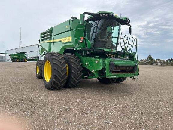 2024 John Deere X9 1000 Combine