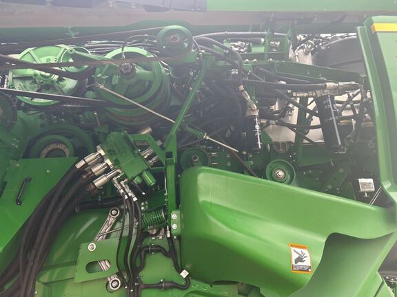 2024 John Deere X9 1000 Combine