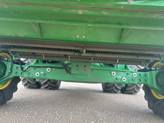 2024 John Deere X9 1000 Combine