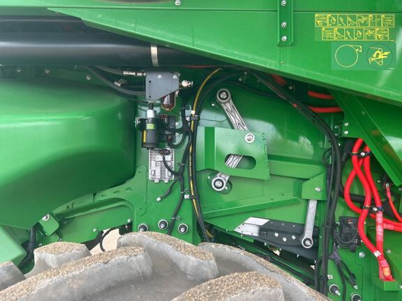 2024 John Deere X9 1000 Combine