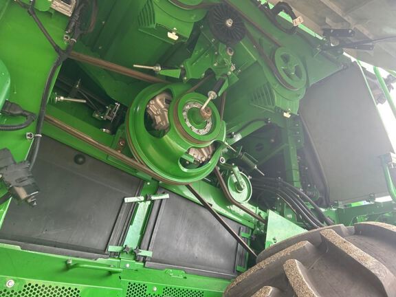2024 John Deere X9 1000 Combine
