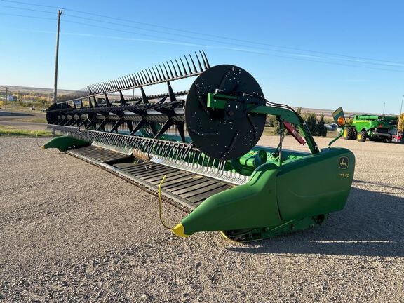 2019 John Deere 745FD Header Combine