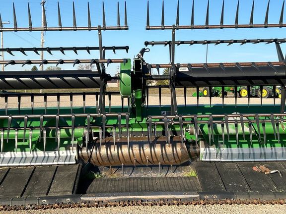2019 John Deere 745FD Header Combine