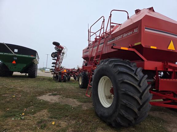 2011 Morris CONTOUR Air Seeder