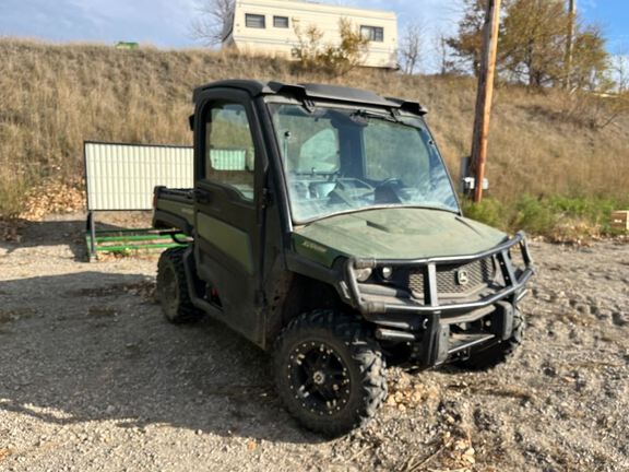 2022 John Deere XUV835M ATV