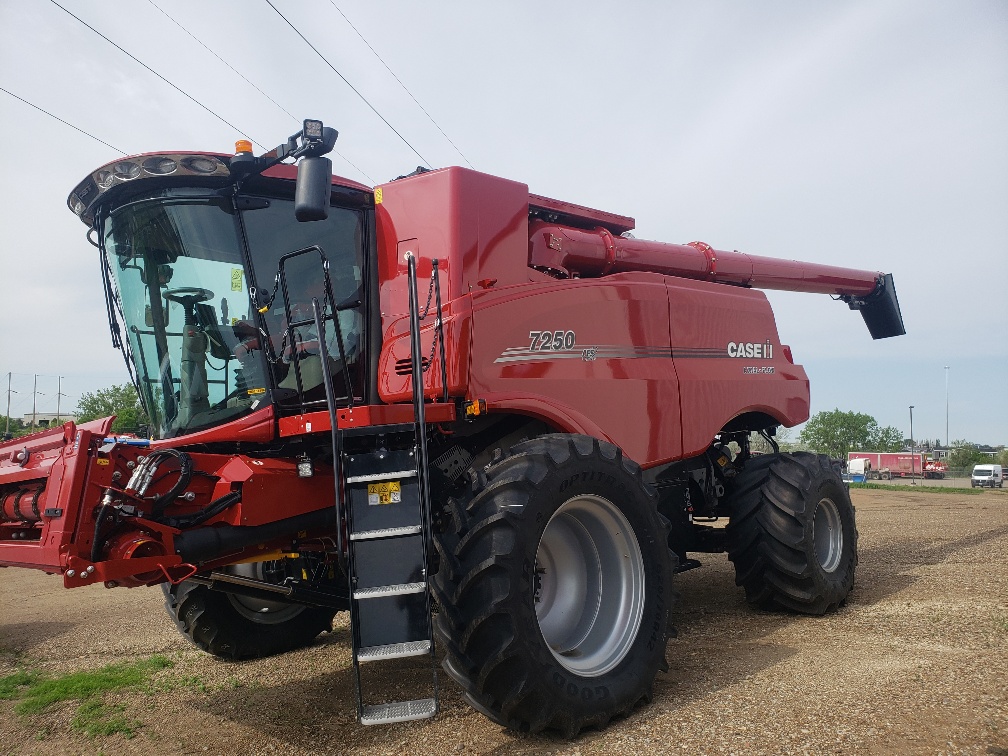 2023 Case IH AF7250 Combine