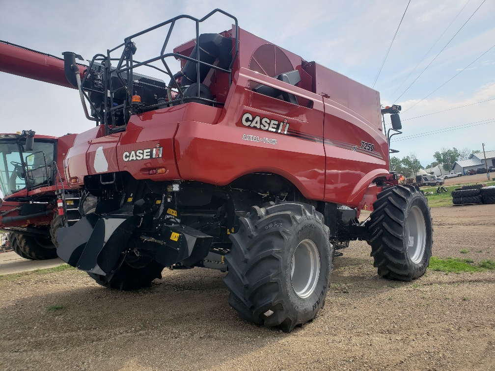 2023 Case IH AF7250 Combine