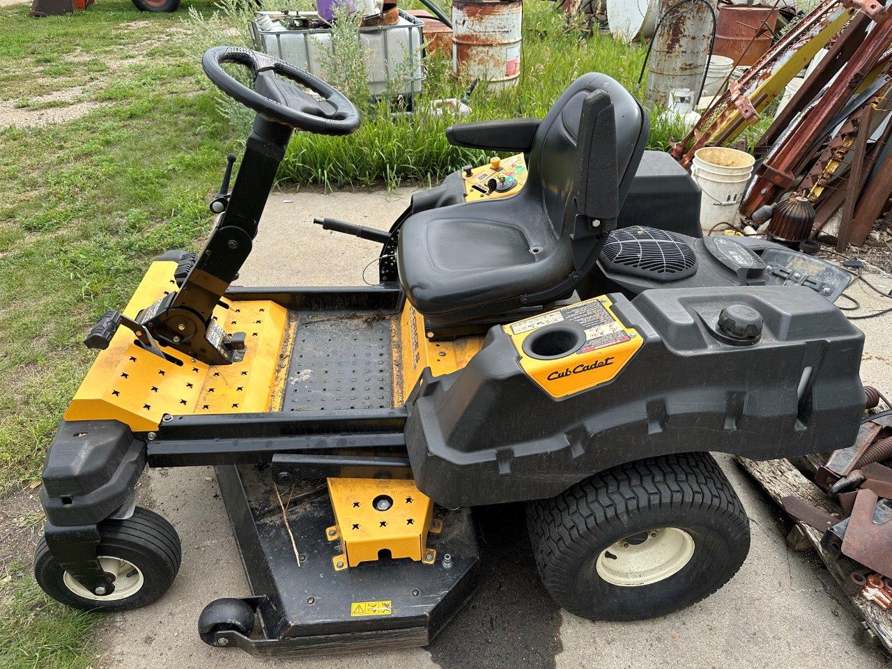 2016 Cub Cadet Z-FORCE S48 Mower/Zero Turn