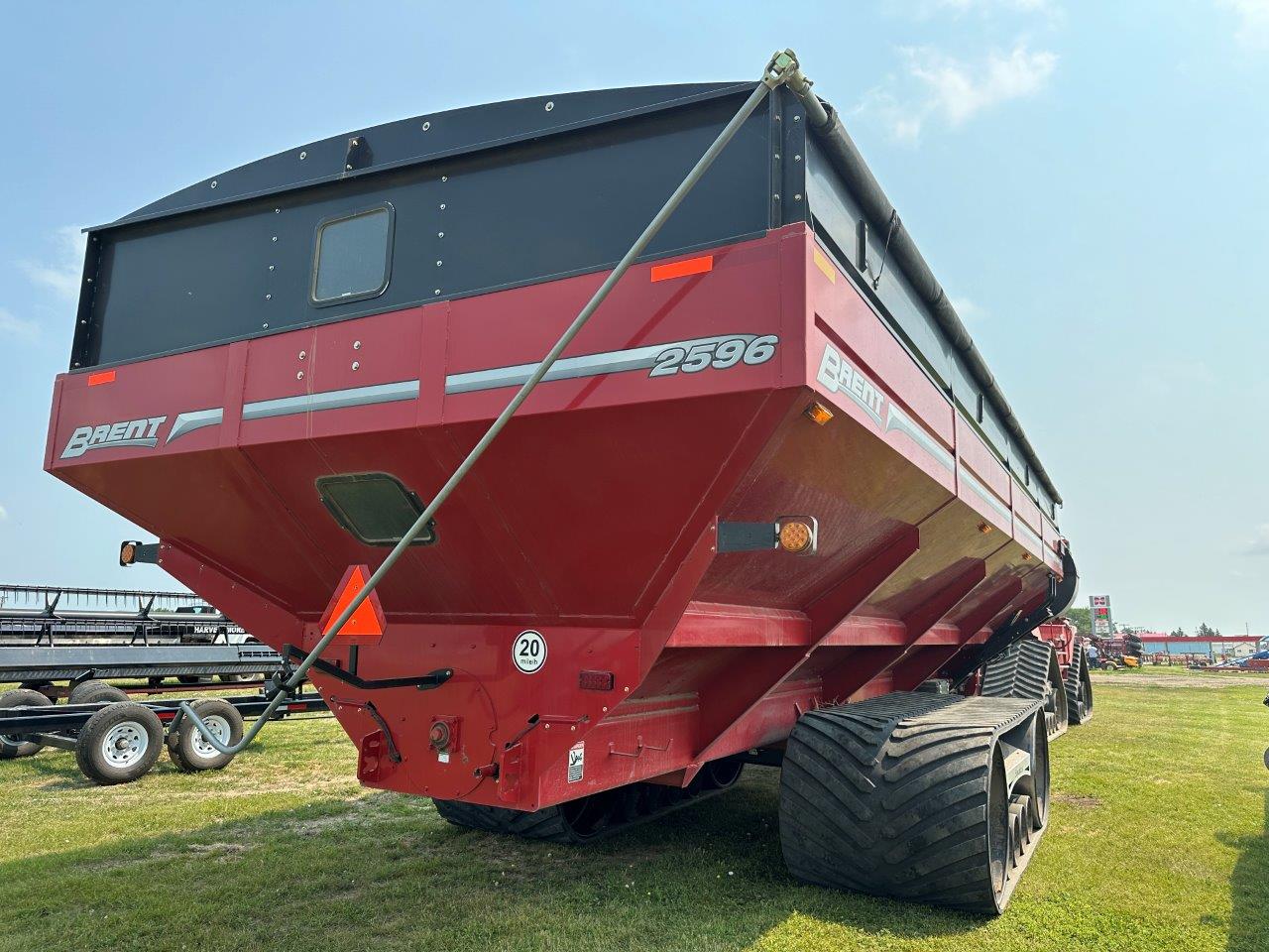 2022 Brent 2596 Grain Cart