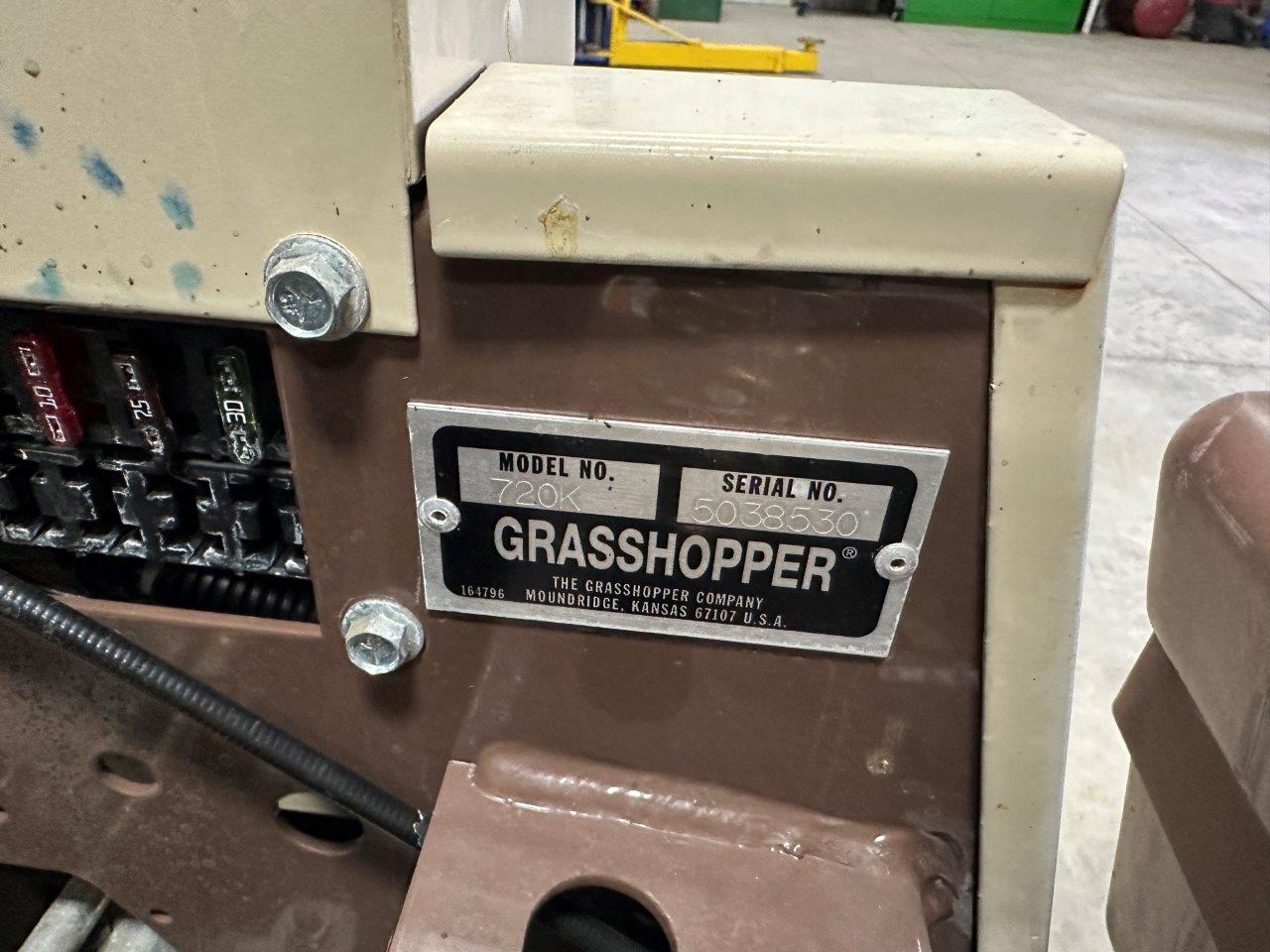 2000 Grasshopper 720 Mower/Zero Turn