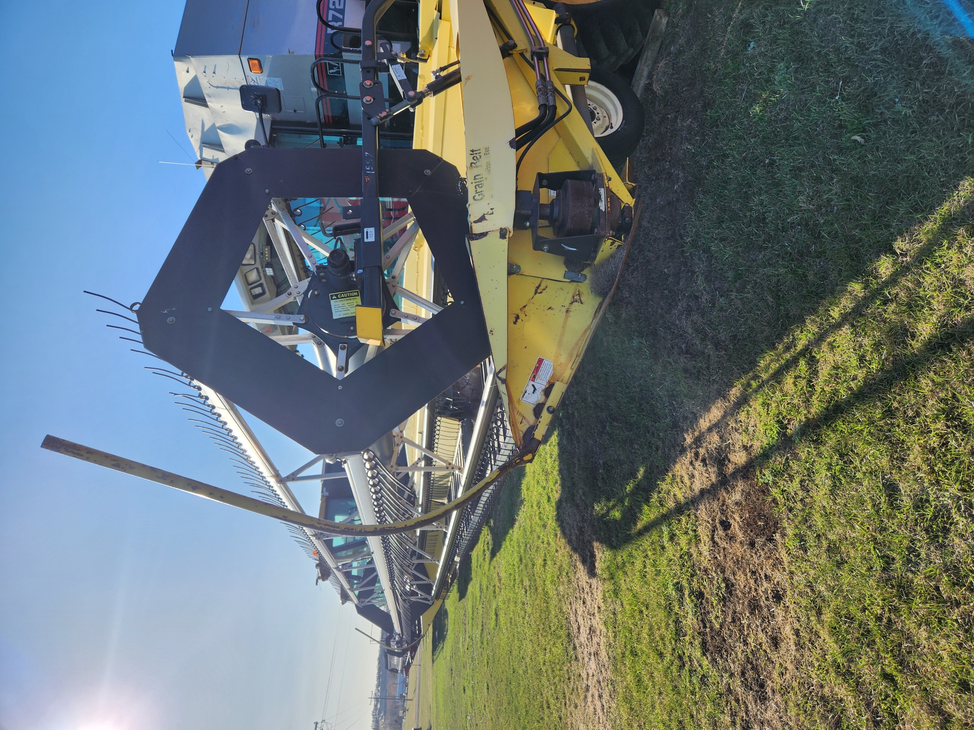 1998 AGCO Gleaner R72 Combine