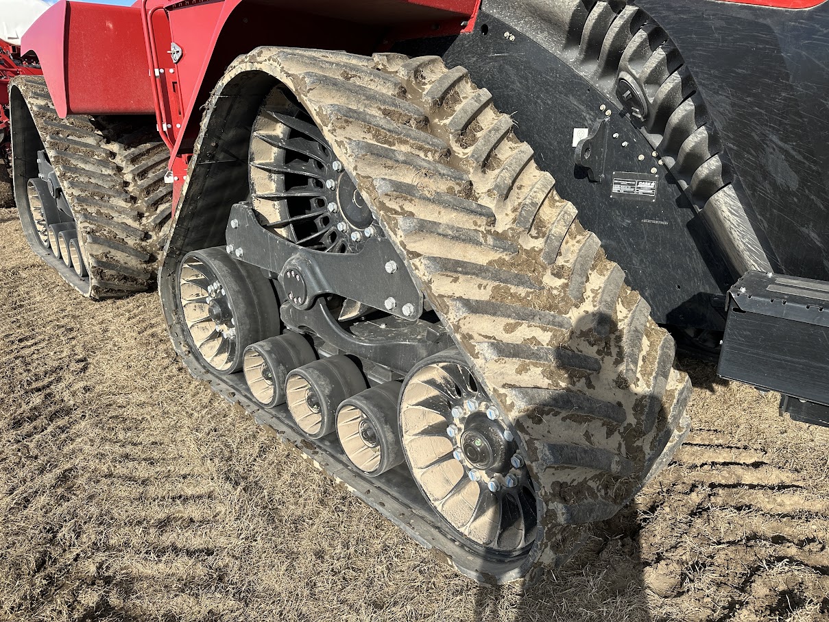 2024 Case IH STG715 Tractor