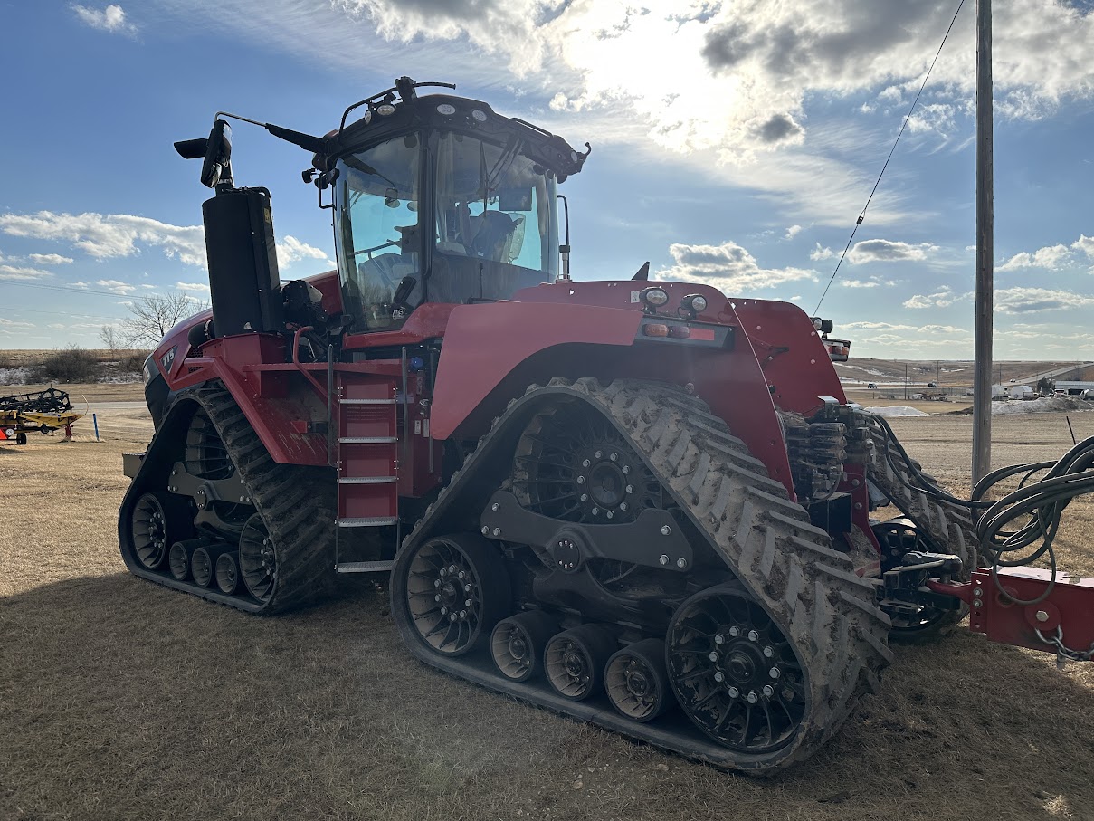2024 Case IH STG715 Tractor