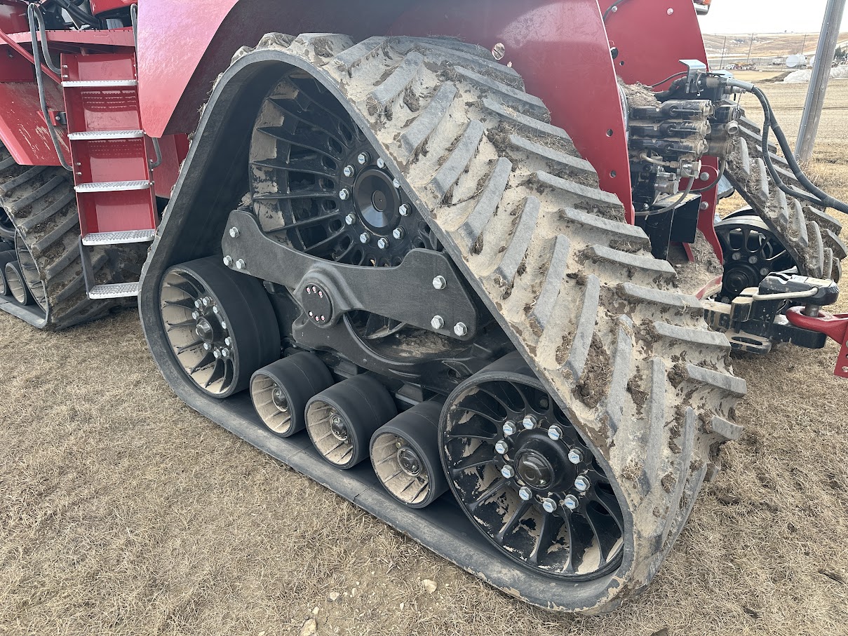 2024 Case IH STG715 Tractor