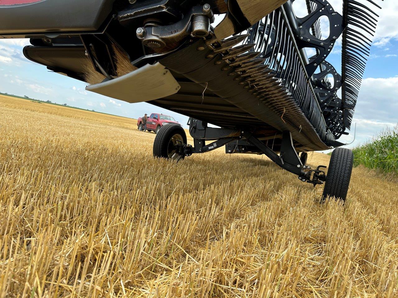 2019 MacDon FD140 Header Combine