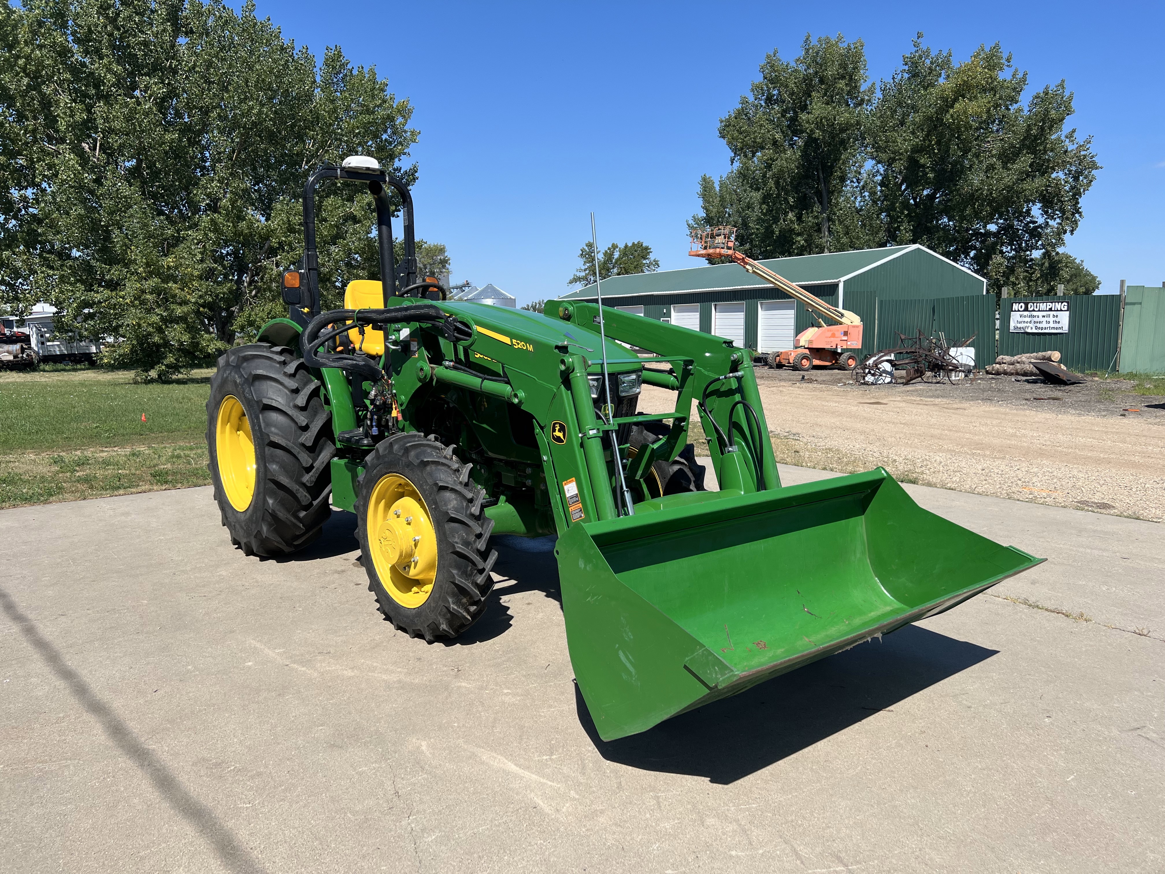 2022 John Deere 5065E Tractor