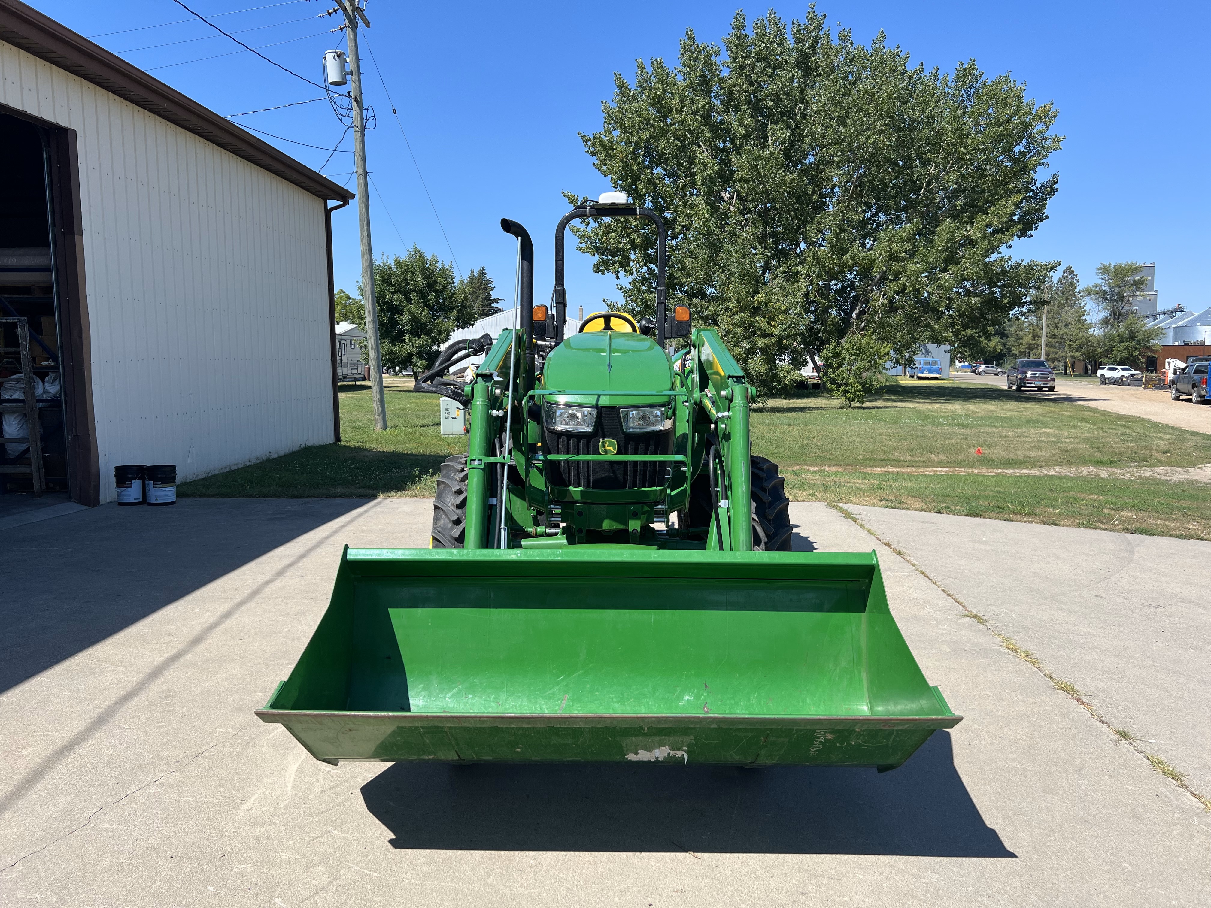 2022 John Deere 5065E Tractor