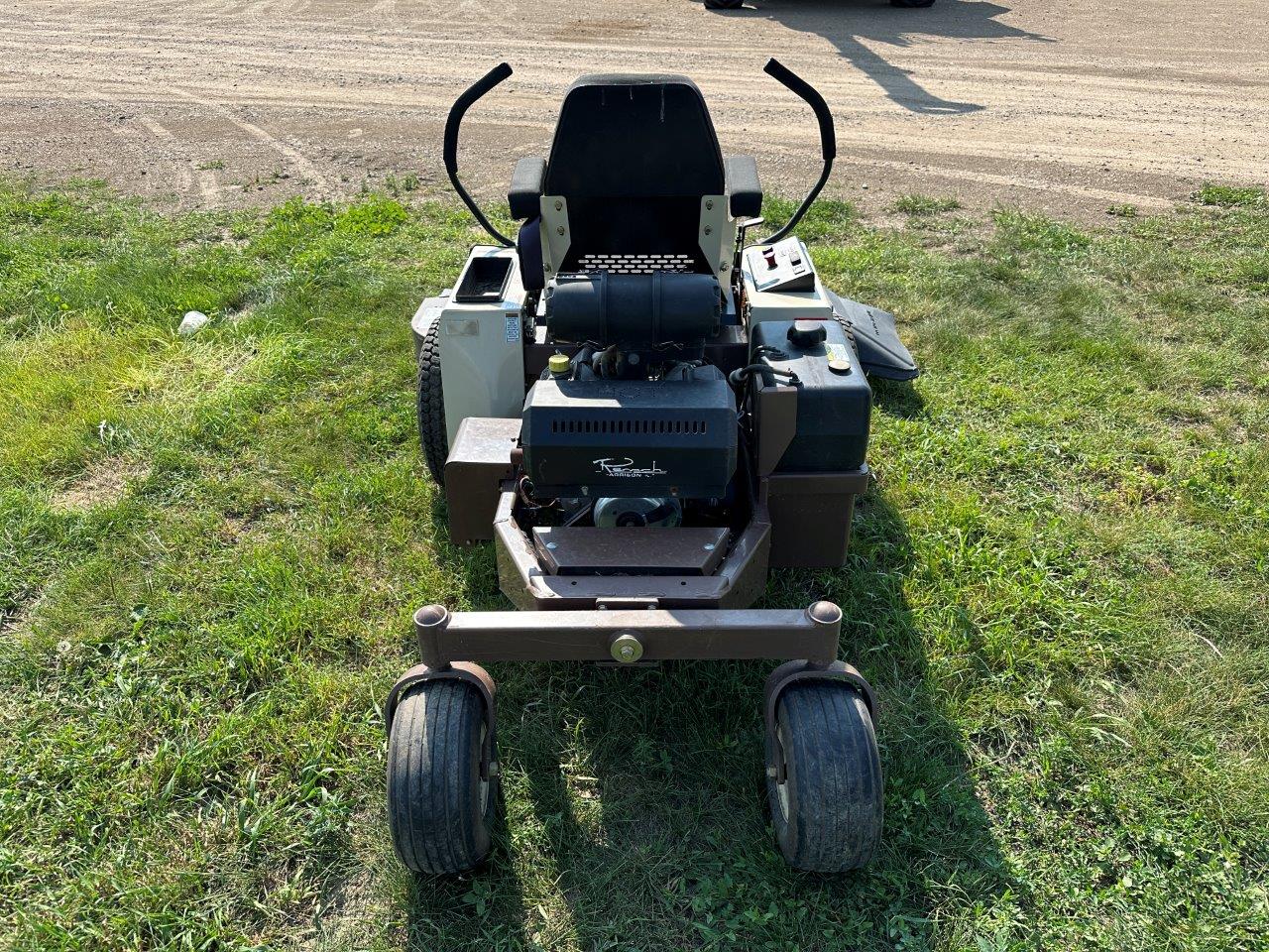 2014 Grasshopper 725KT Mower/Front Deck